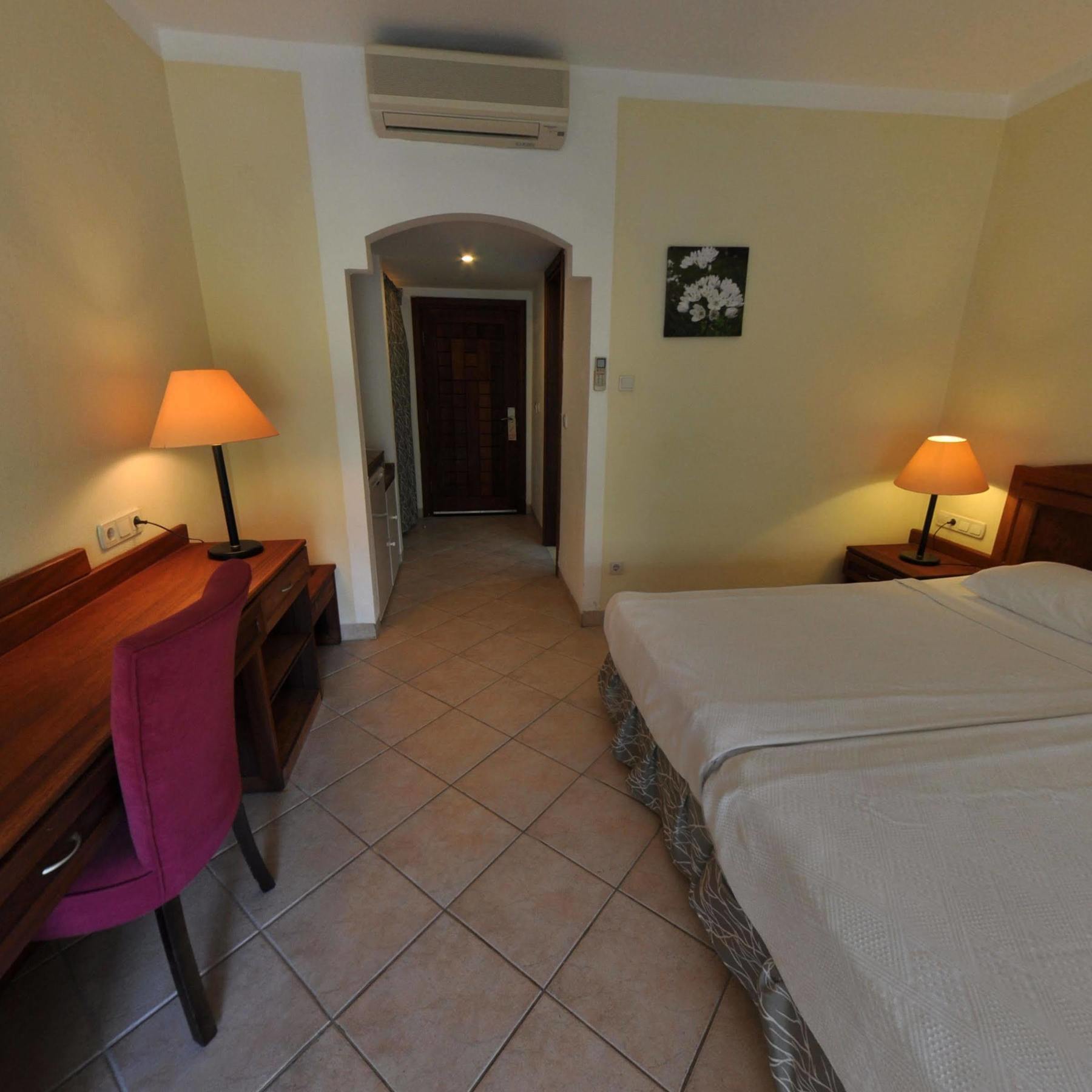 Okaliptus Otel Bitez Dış mekan fotoğraf